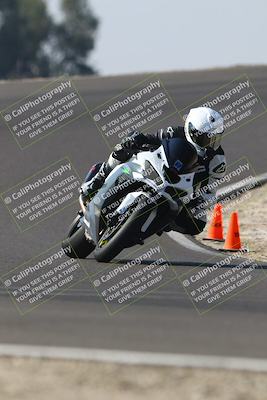 media/Nov-01-2025-TrackDaz (Sat) [[2b4d5192bc]]/B Group/1220pm (Turn 2 Outside)/